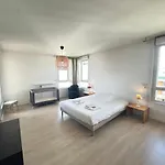 Rooftop 6 Pers, 2 Sdb Avec Terrasse ריימס