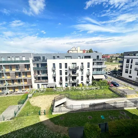 Rooftop 6 Pers, 2 Sdb Avec Terrasse ריימס