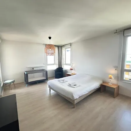 Rooftop 6 Pers, 2 Sdb Avec Terrasse Remeš